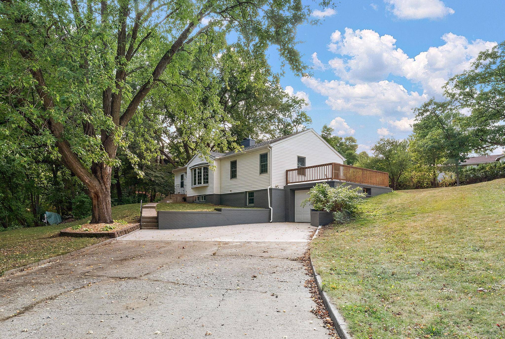 320 Fingal DR, Alexandria, MN 56308