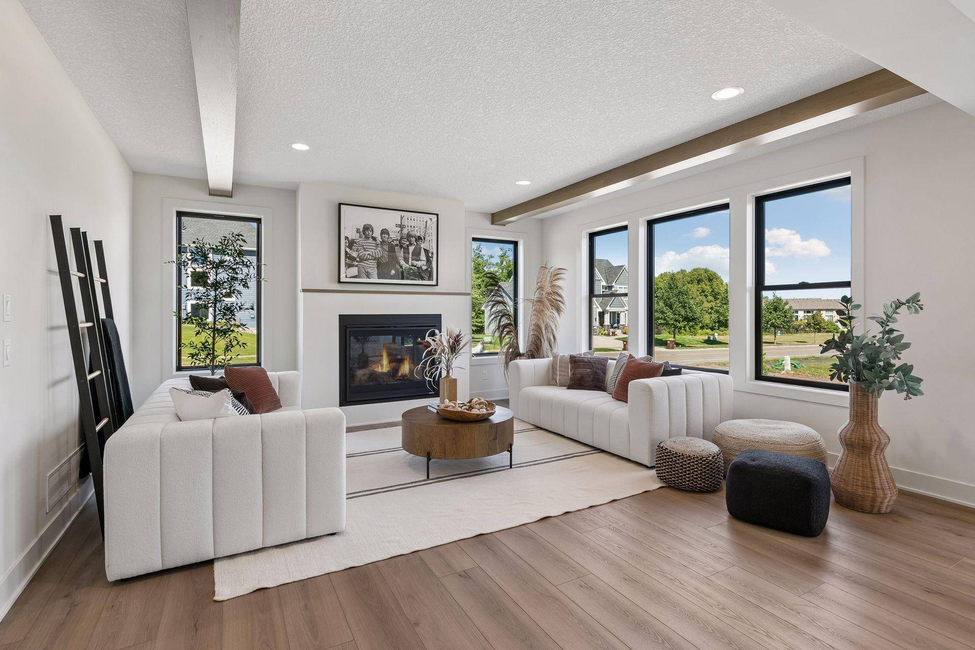 14307 McKenna RD NW, Prior Lake, MN 55372