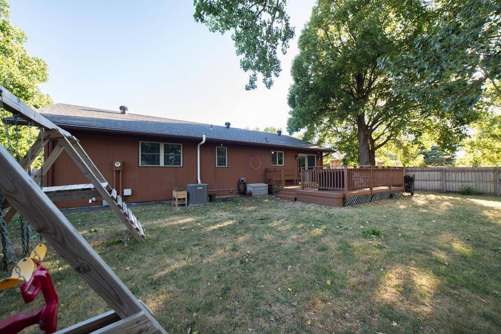 1807 25 1/2 AVE S, Fargo, ND 58103
