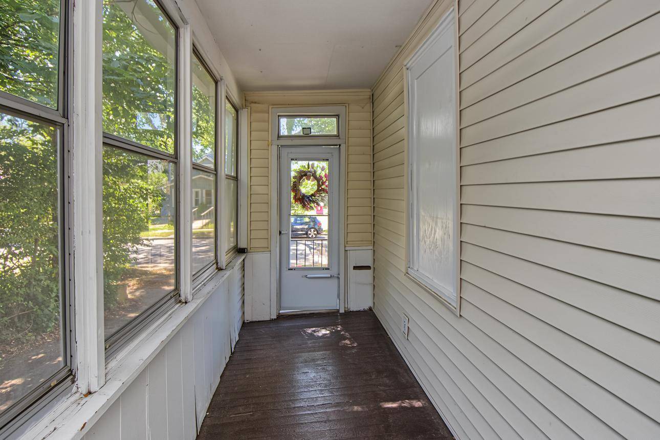 351 Burgess ST, Saint Paul, MN 55117