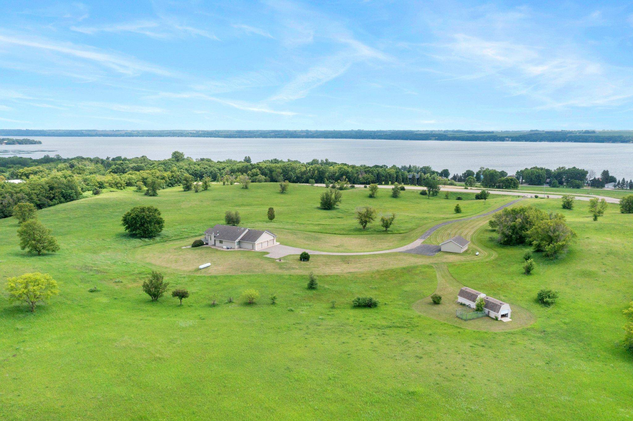 19800 Stephan DR, Starbuck, MN 56381