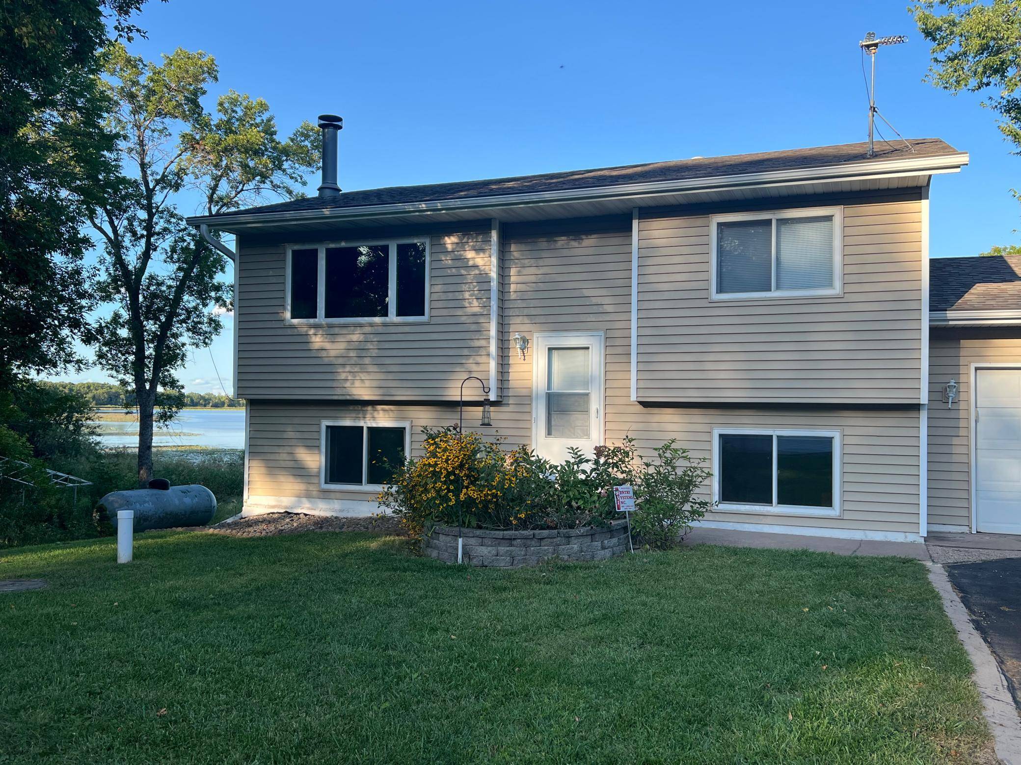 47735 Bear RD, Stanchfield, MN 55080