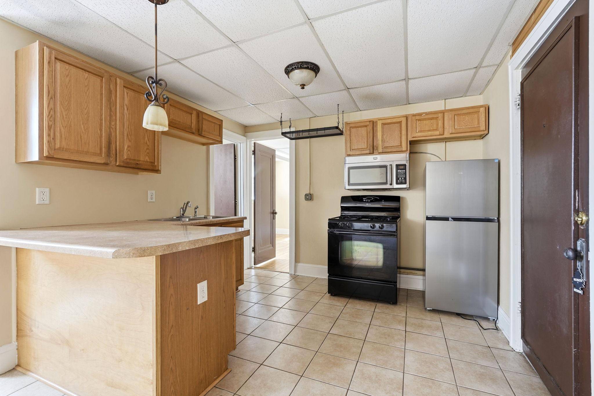 2545 Garfield AVE #B, Minneapolis, MN 55405
