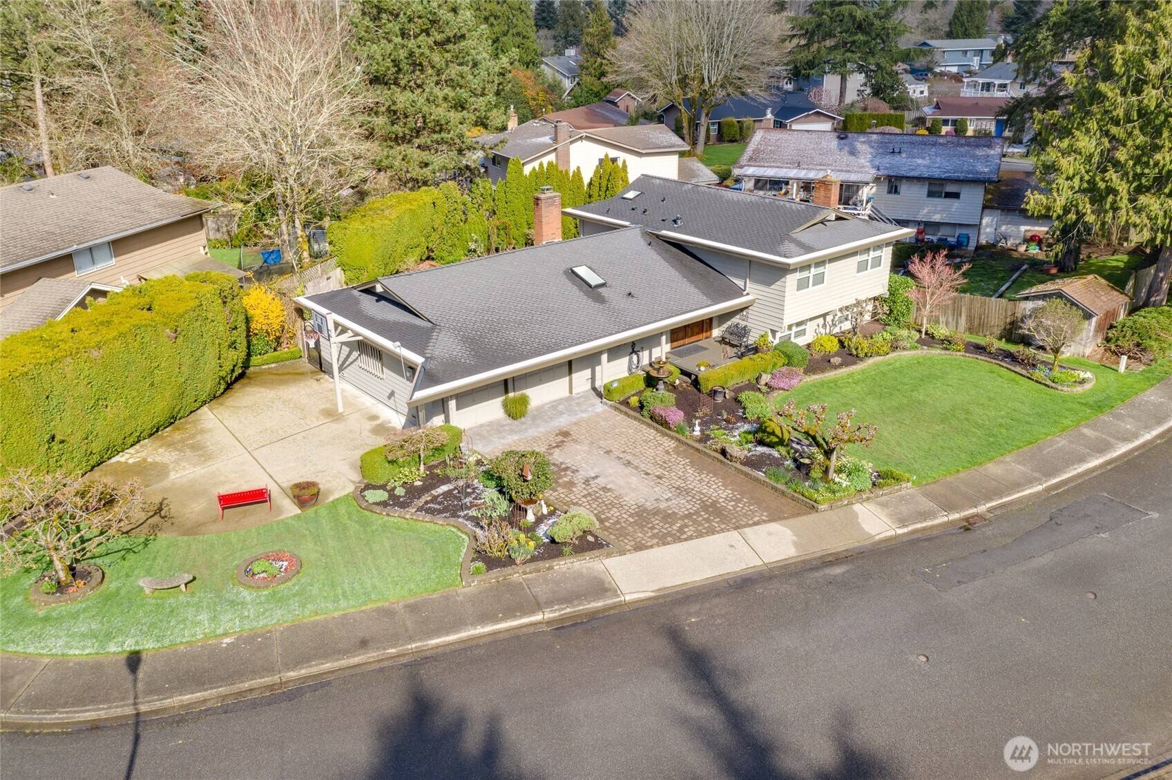 11719 103rd AVE NE, Kirkland, WA 98034