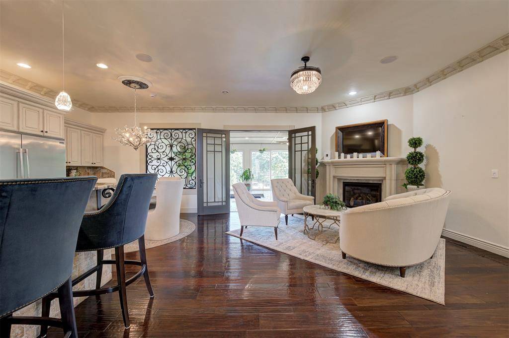 3023 E 44th ST, Edmond, OK 73013