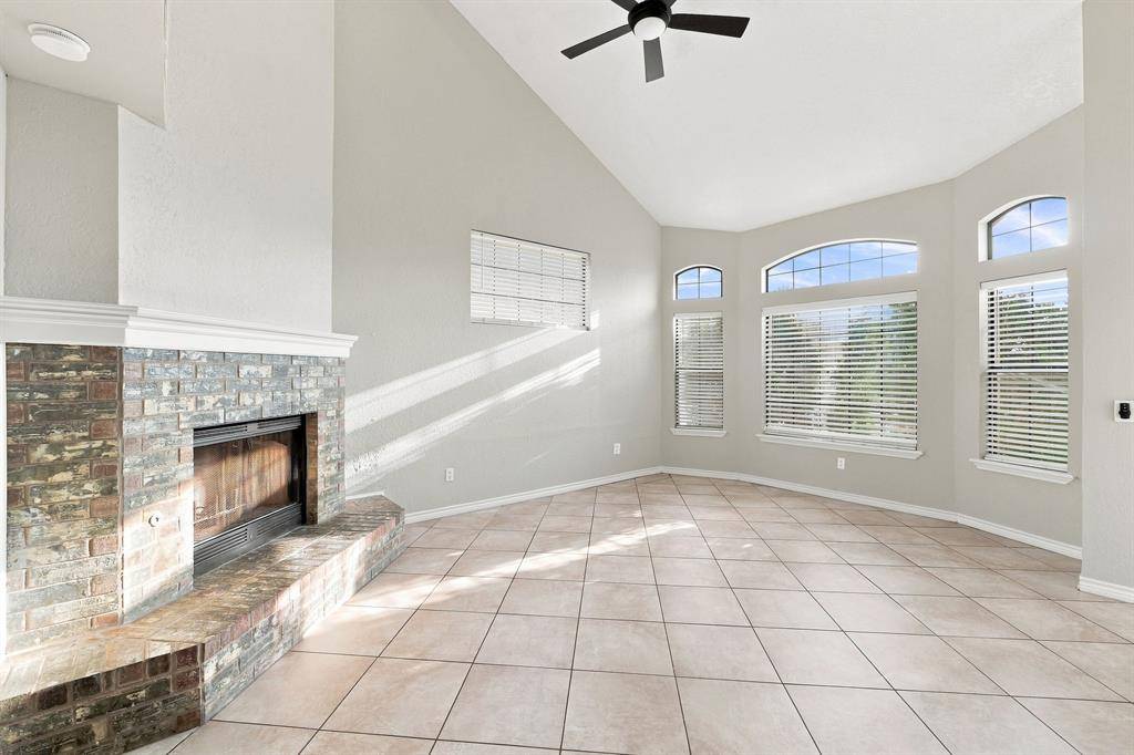 4004 Night Hawk DR, Norman, OK 73072