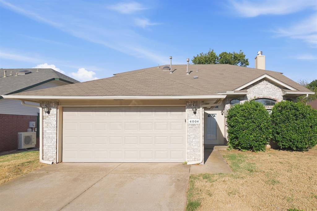 4004 Night Hawk DR, Norman, OK 73072