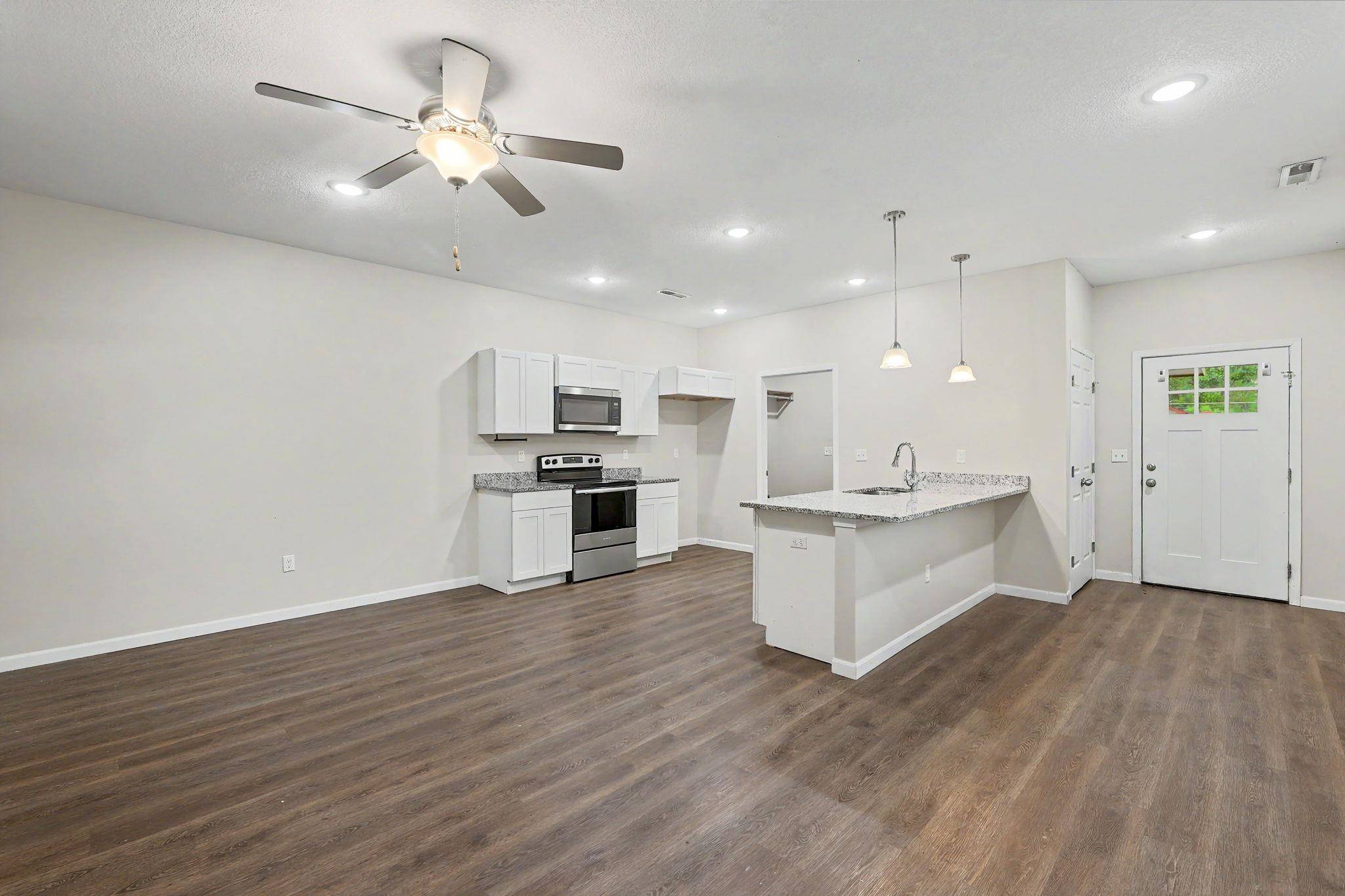 2325 N Burns, Wichita, KS 67204