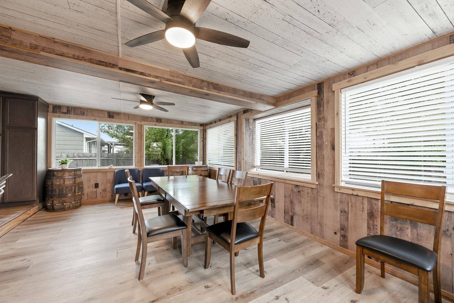 1543 N Aksarben St, Wichita, KS 67235-9762