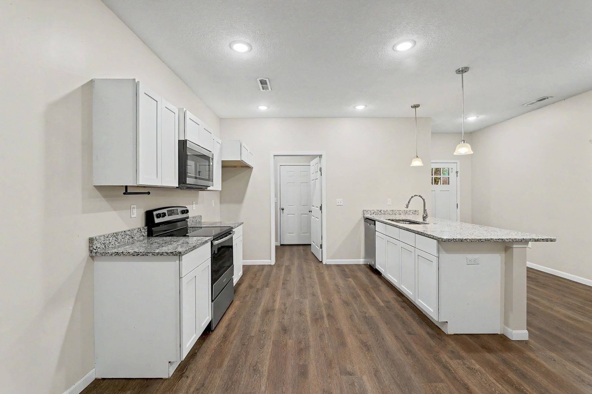 2325 N Burns Ave, Wichita, KS 67204