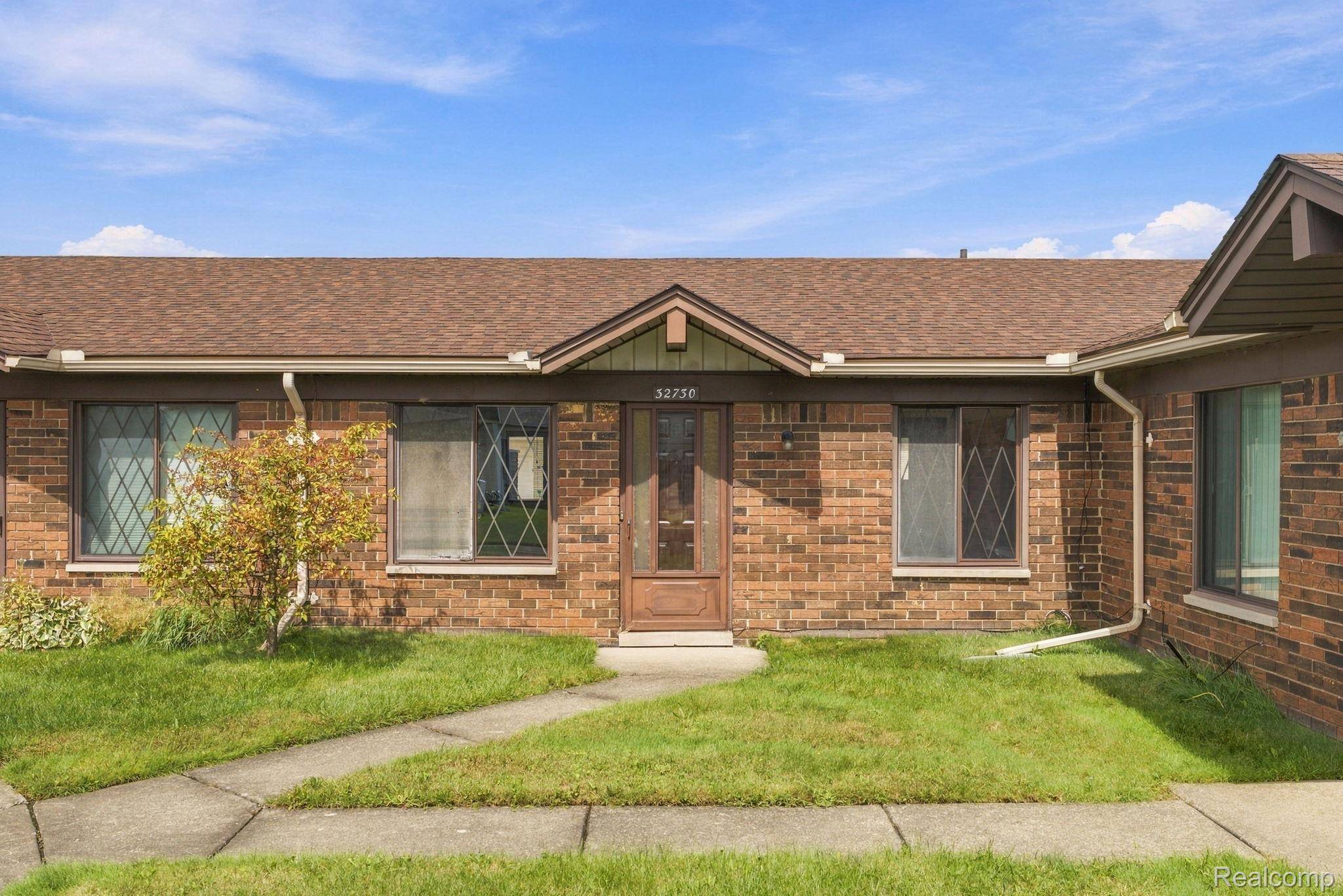 32730 Valley DR, Originalcity, MI 48093