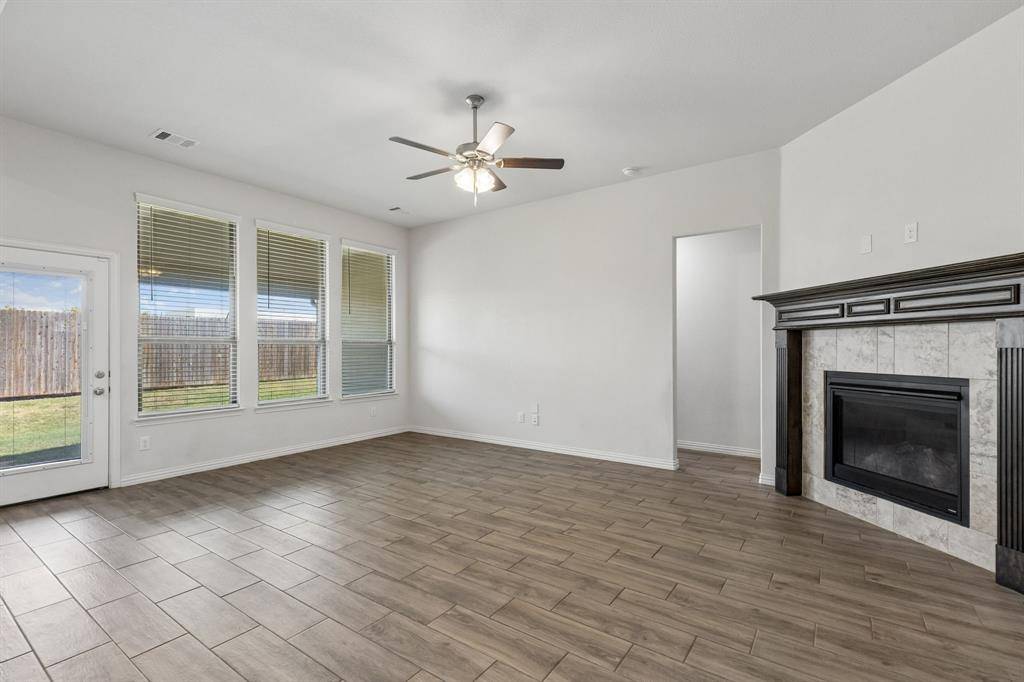 6248 Thunderwing Drive, Fort Worth, TX 76179