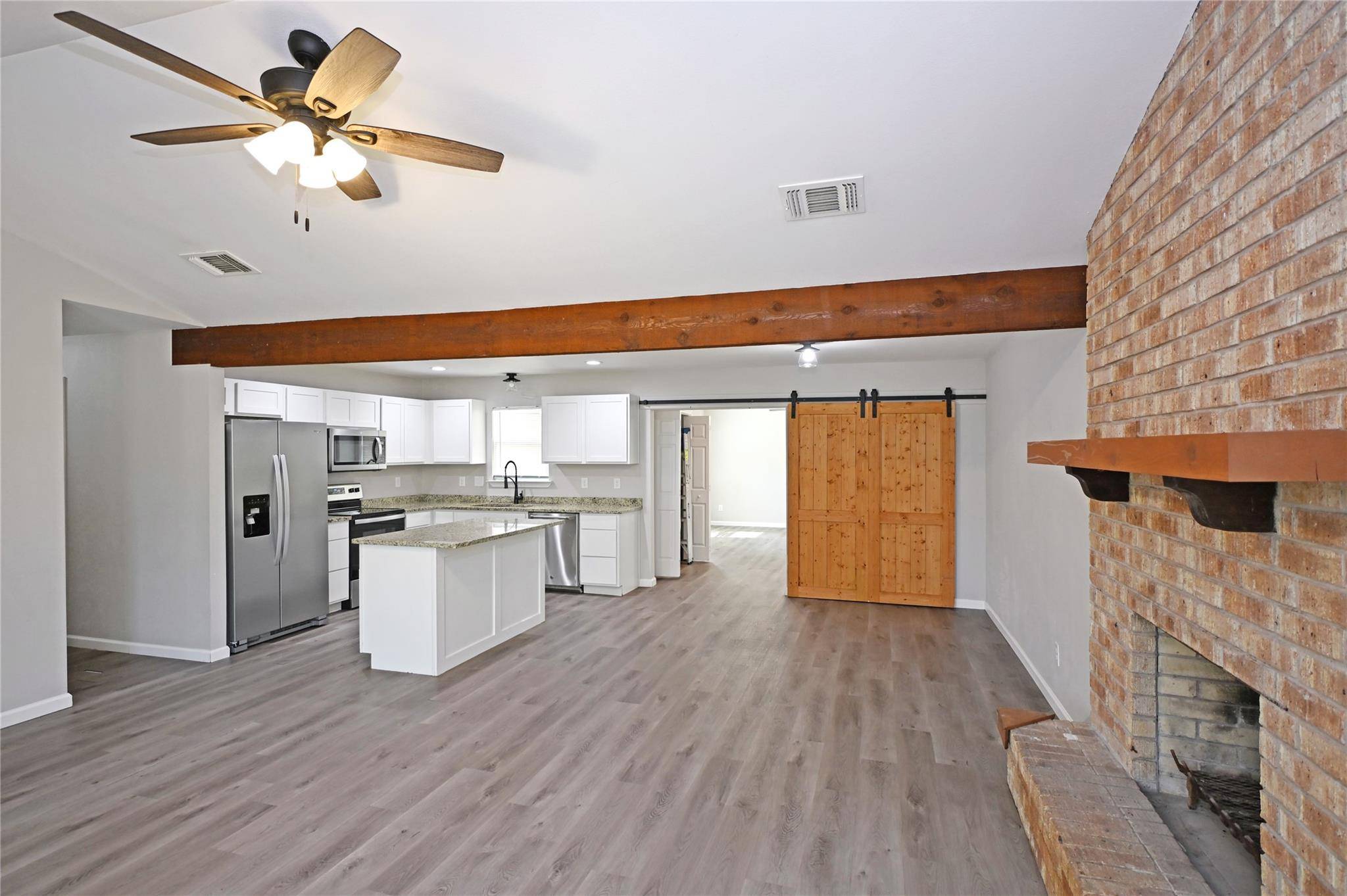 438 Forshage Blvd BLVD, Seguin, TX 78155