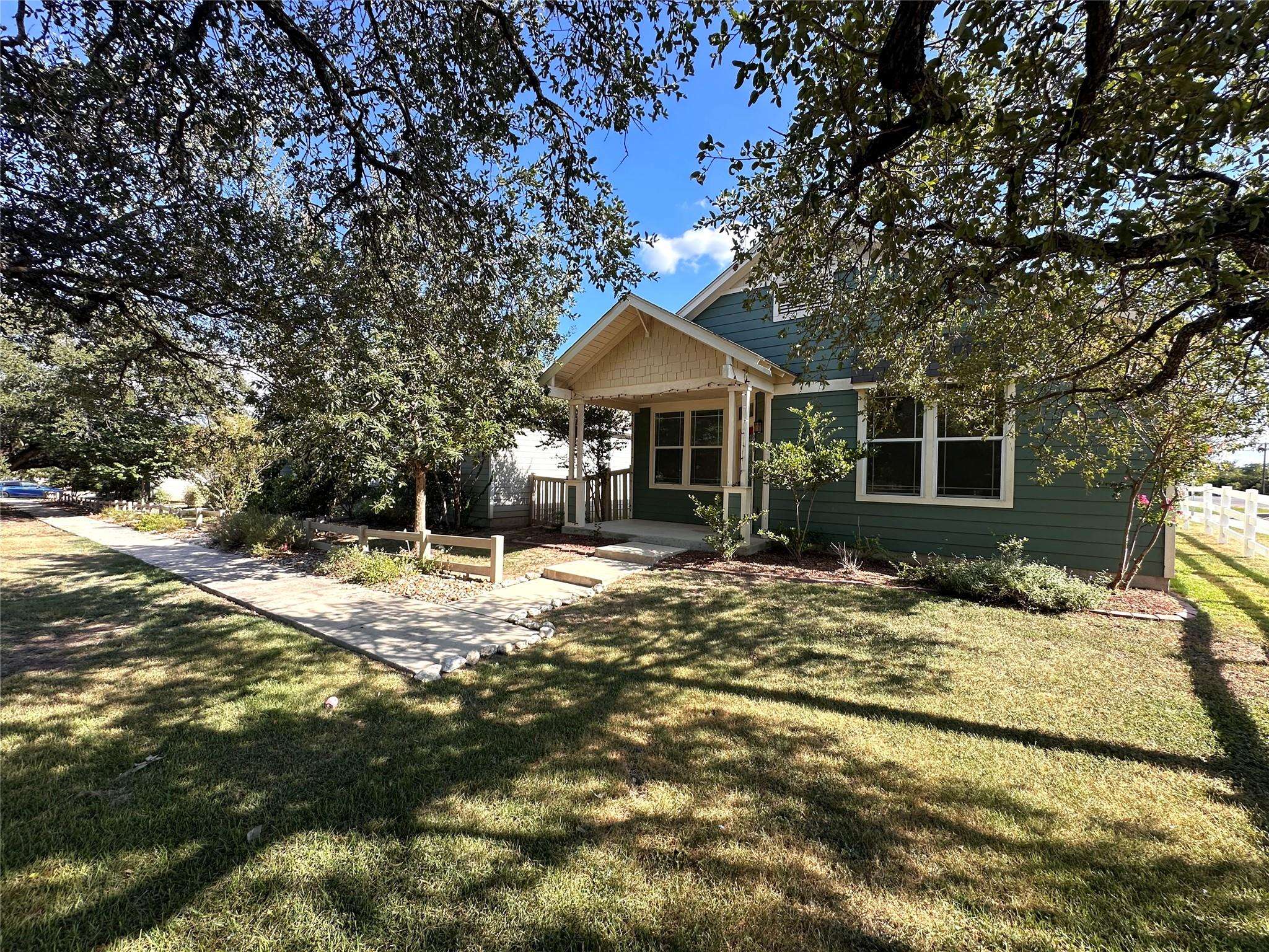 1020 Nevarez, Kyle, TX 78640