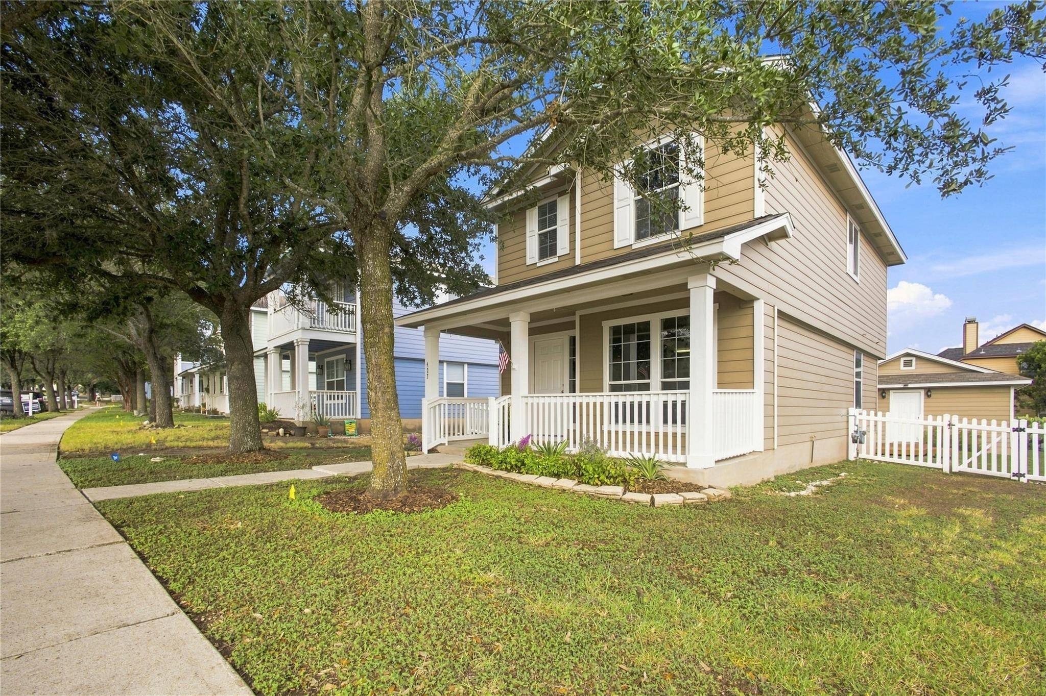437 Haupt, Kyle, TX 78640