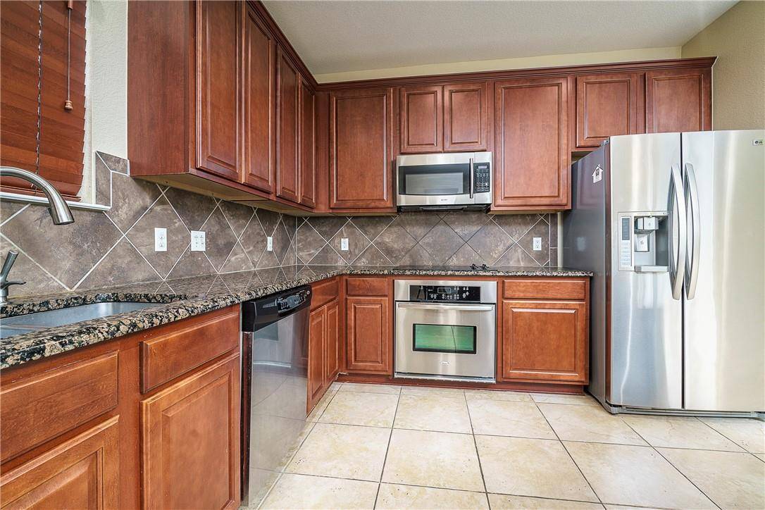 413 Kissing Oak DR, Austin, TX 78748