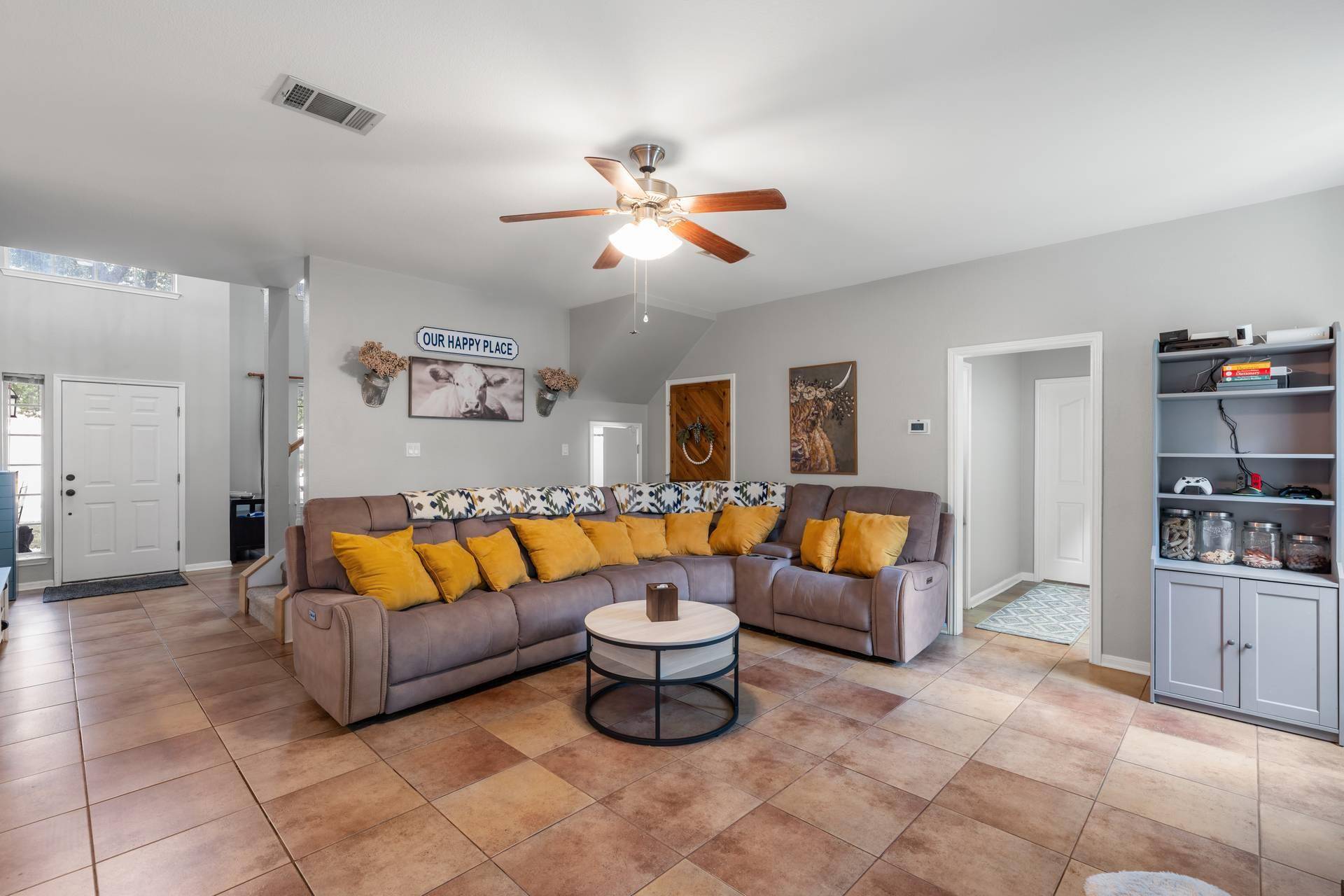 706 Churchill Farms DR, Georgetown, TX 78626