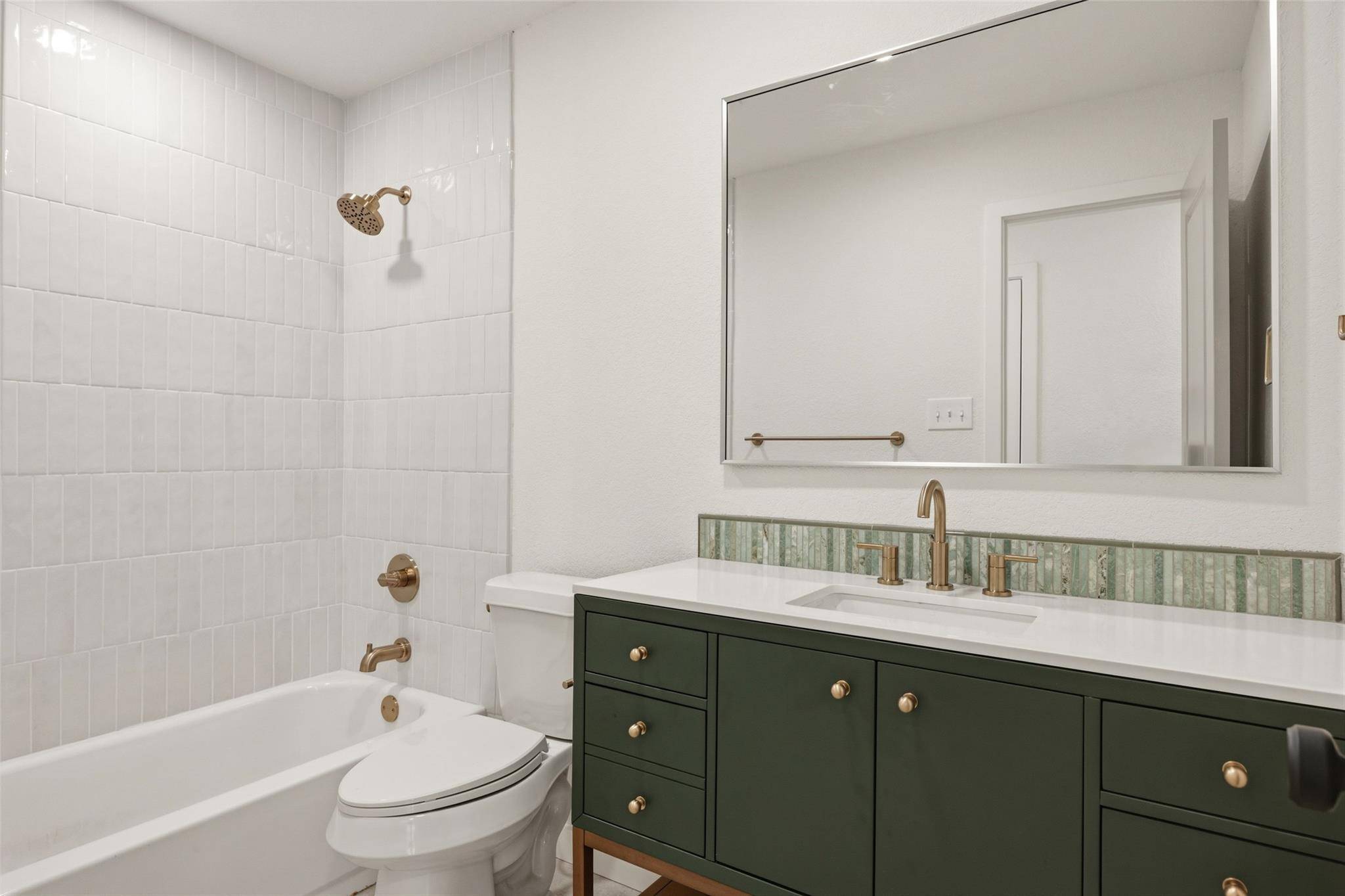 6304 Cannes CIR, Austin, TX 78745