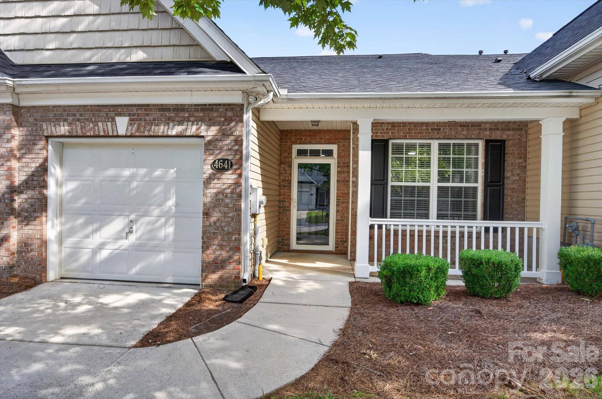 4641 Willow Glen RD, Harrisburg, NC 28075