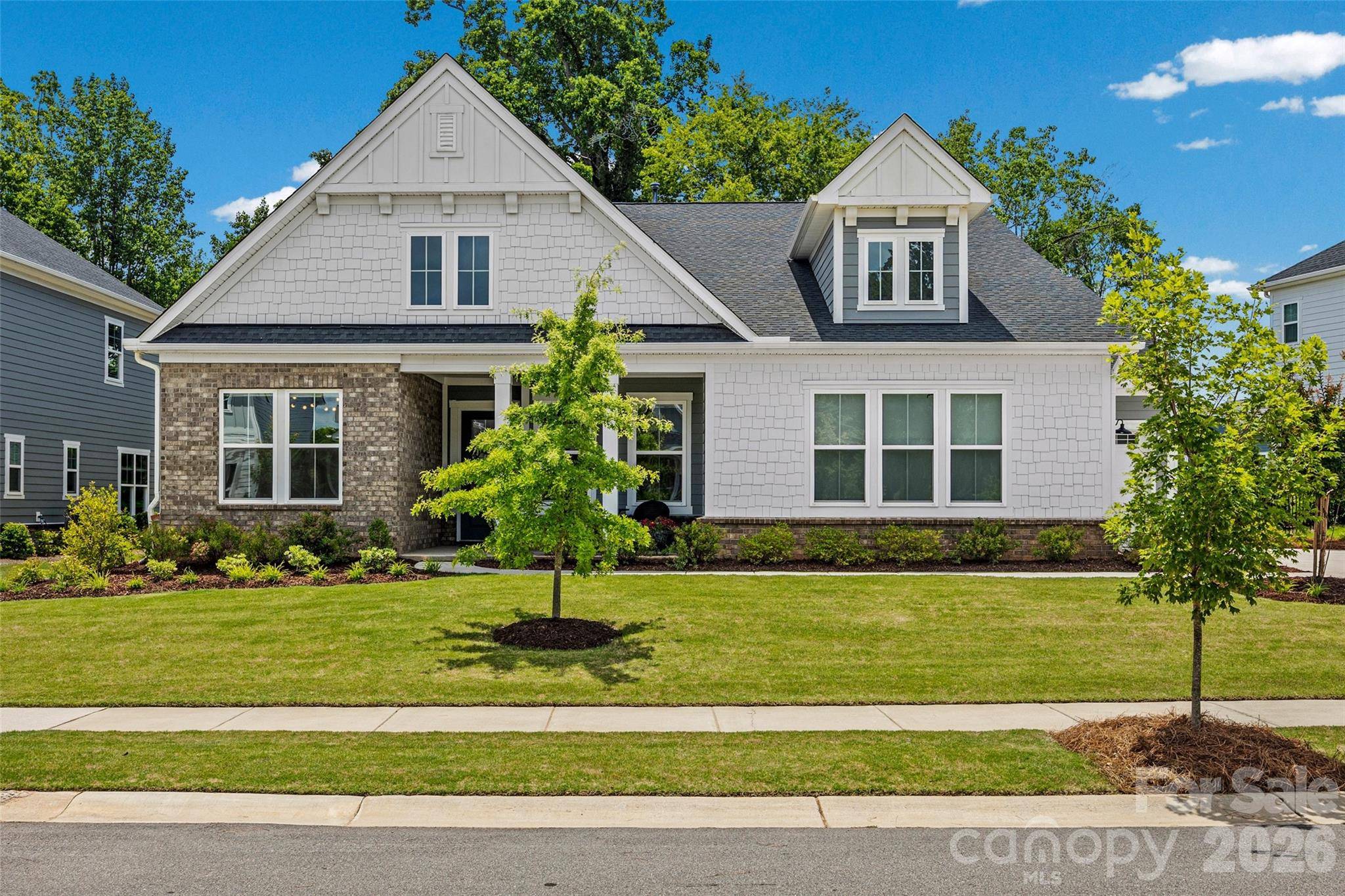225 Lanyard LN, Belmont, NC 28012