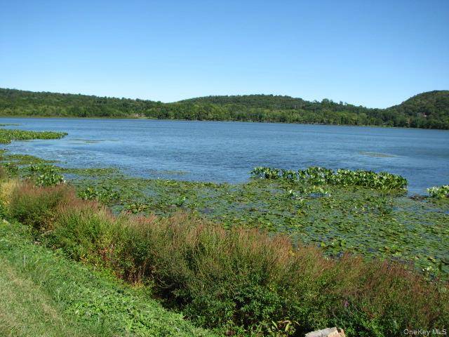 962 S Route 9W #306, Congers, NY 10920