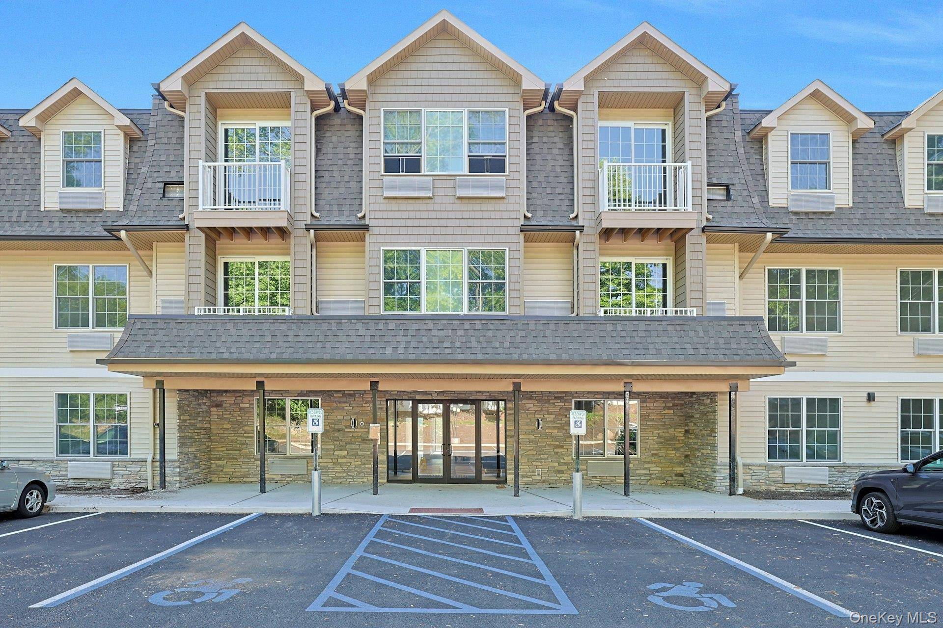 962 S Route 9W #306, Congers, NY 10920