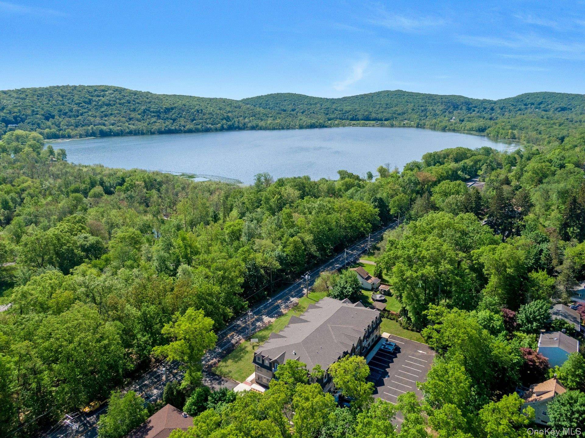 962 S Route 9W #306, Congers, NY 10920