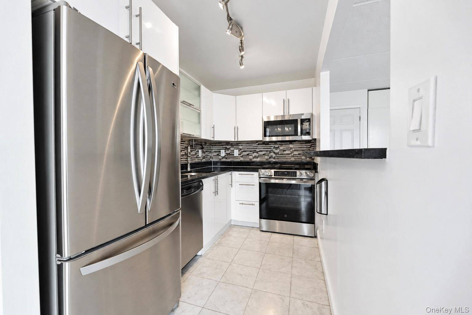 1155 Warburton AVE #2A, Yonkers, NY 10701