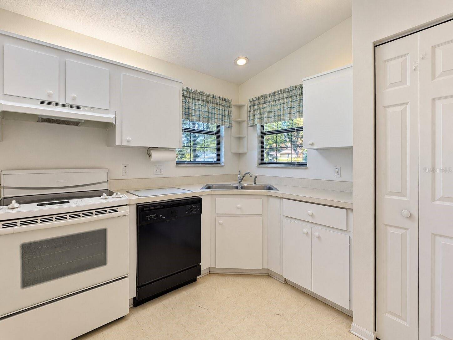 2127 NE 40TH AVE, Ocala, FL 34470