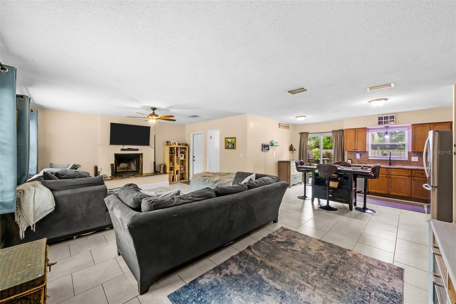 11199 TEMPLE AVE, Seminole, FL 33772