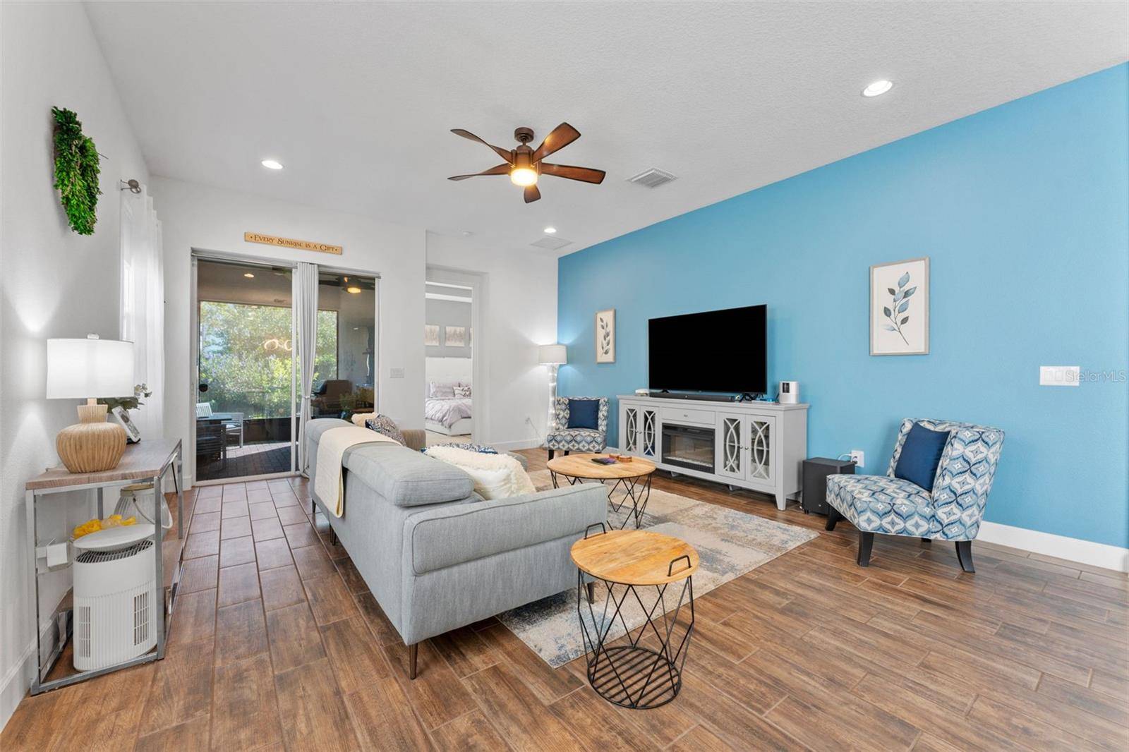 5520 SILVER SUN DR, Apollo Beach, FL 33572