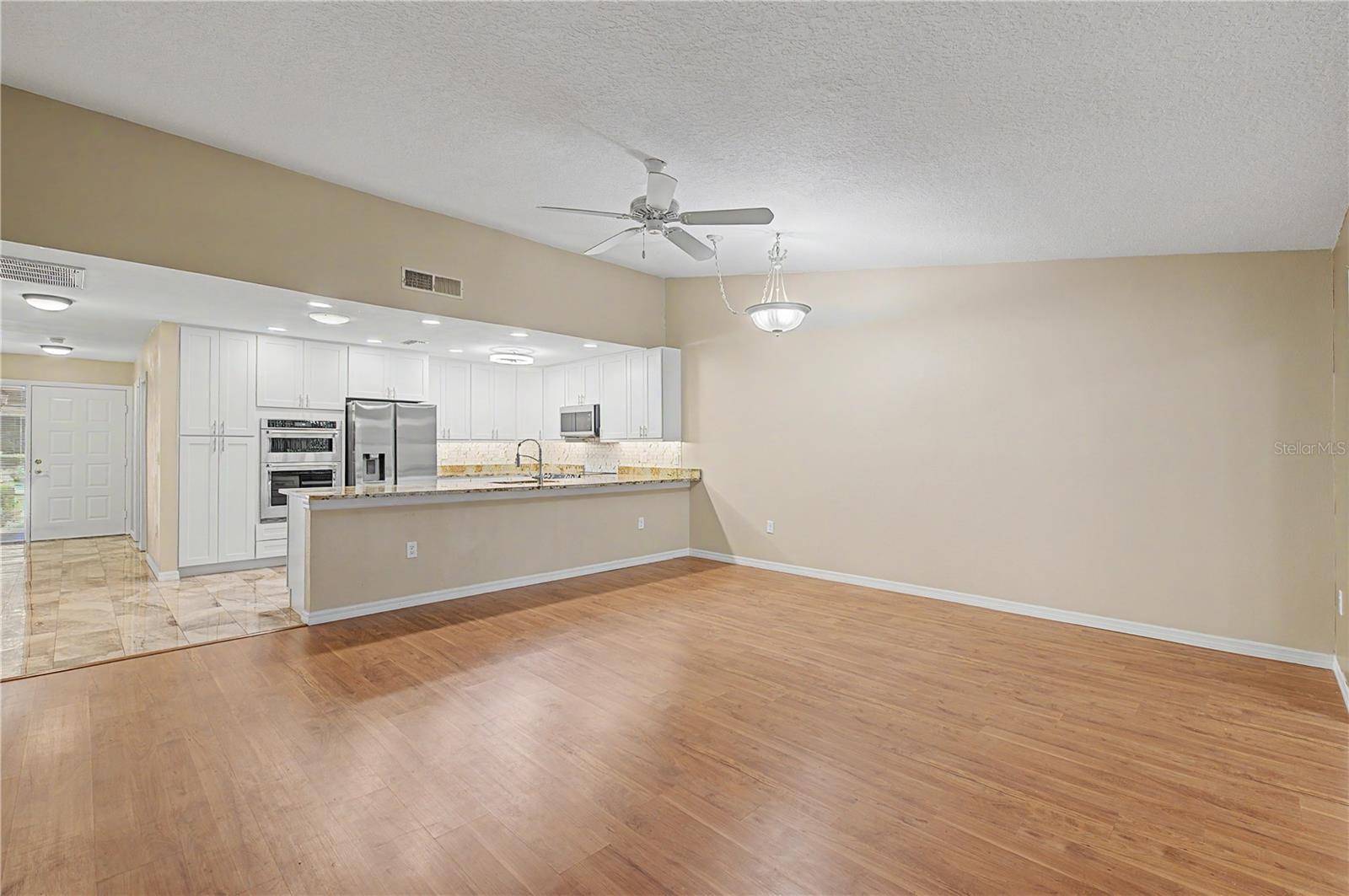 1302 GOLFVIEW DR, Tarpon Springs, FL 34689