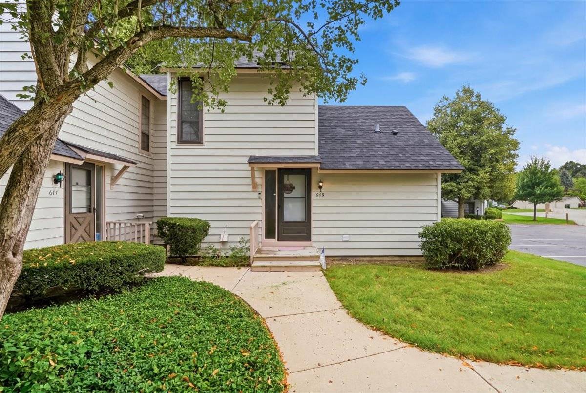 649 BETH CT, Gurnee, IL 60031