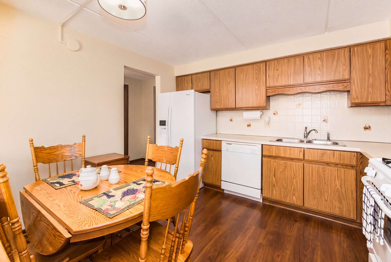 1441 E Thacker ST #304, Des Plaines, IL 60016