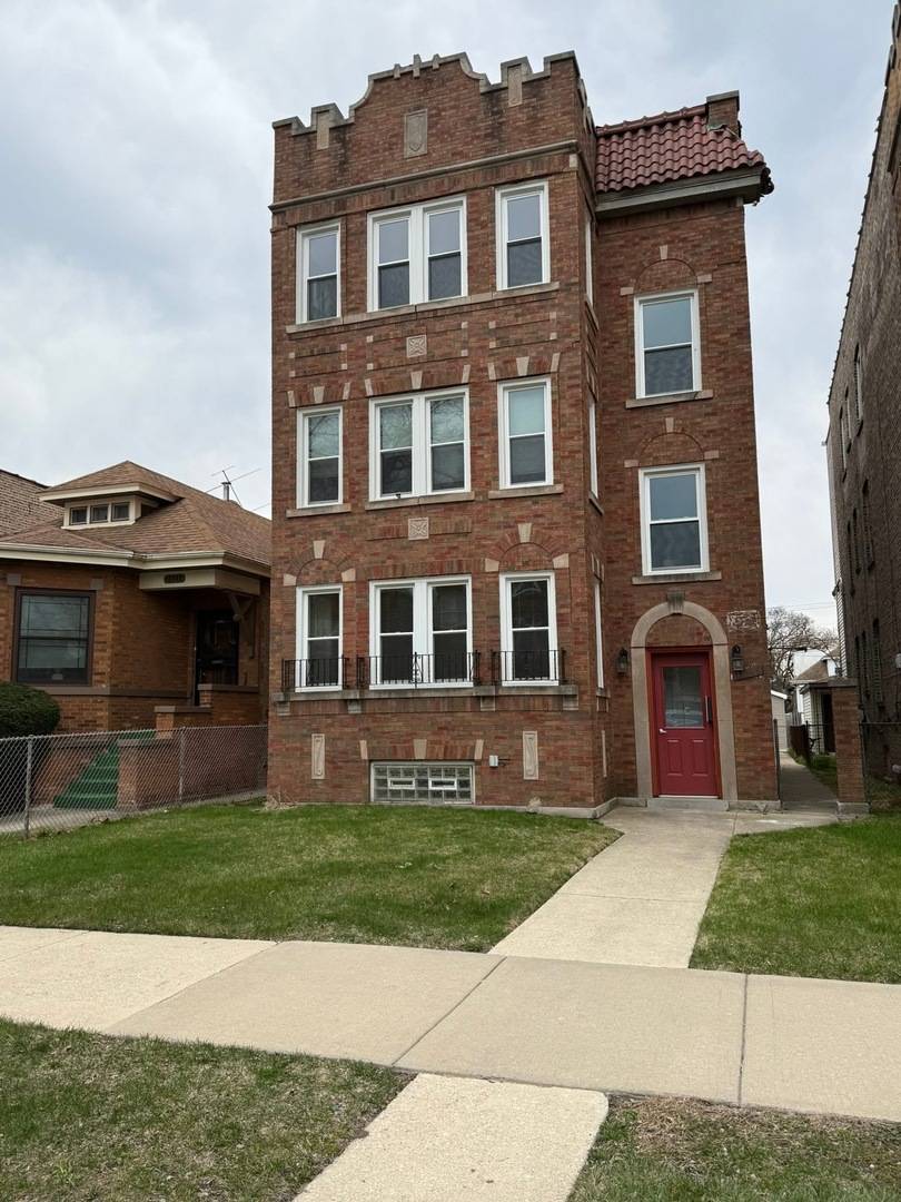 1745 E 84th PL, Chicago, IL 60617