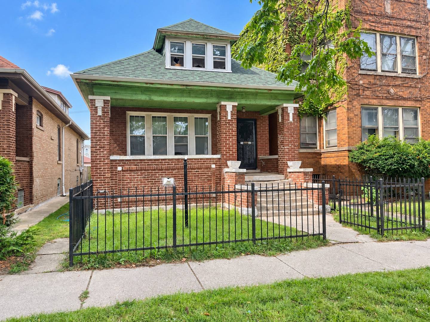 7522 S Perry AVE, Chicago, IL 60620