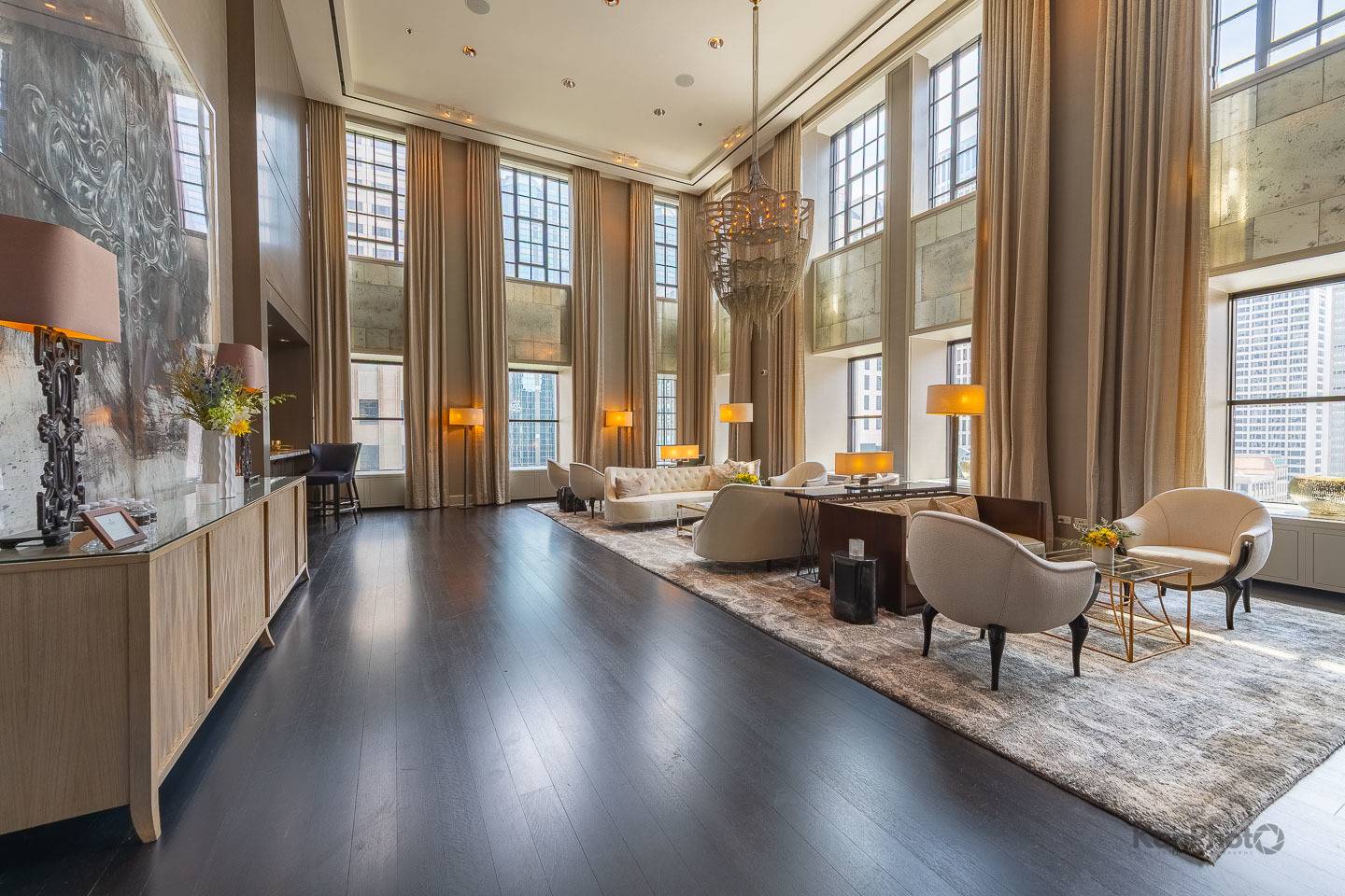 118 E Erie ST #18D, Chicago, IL 60611