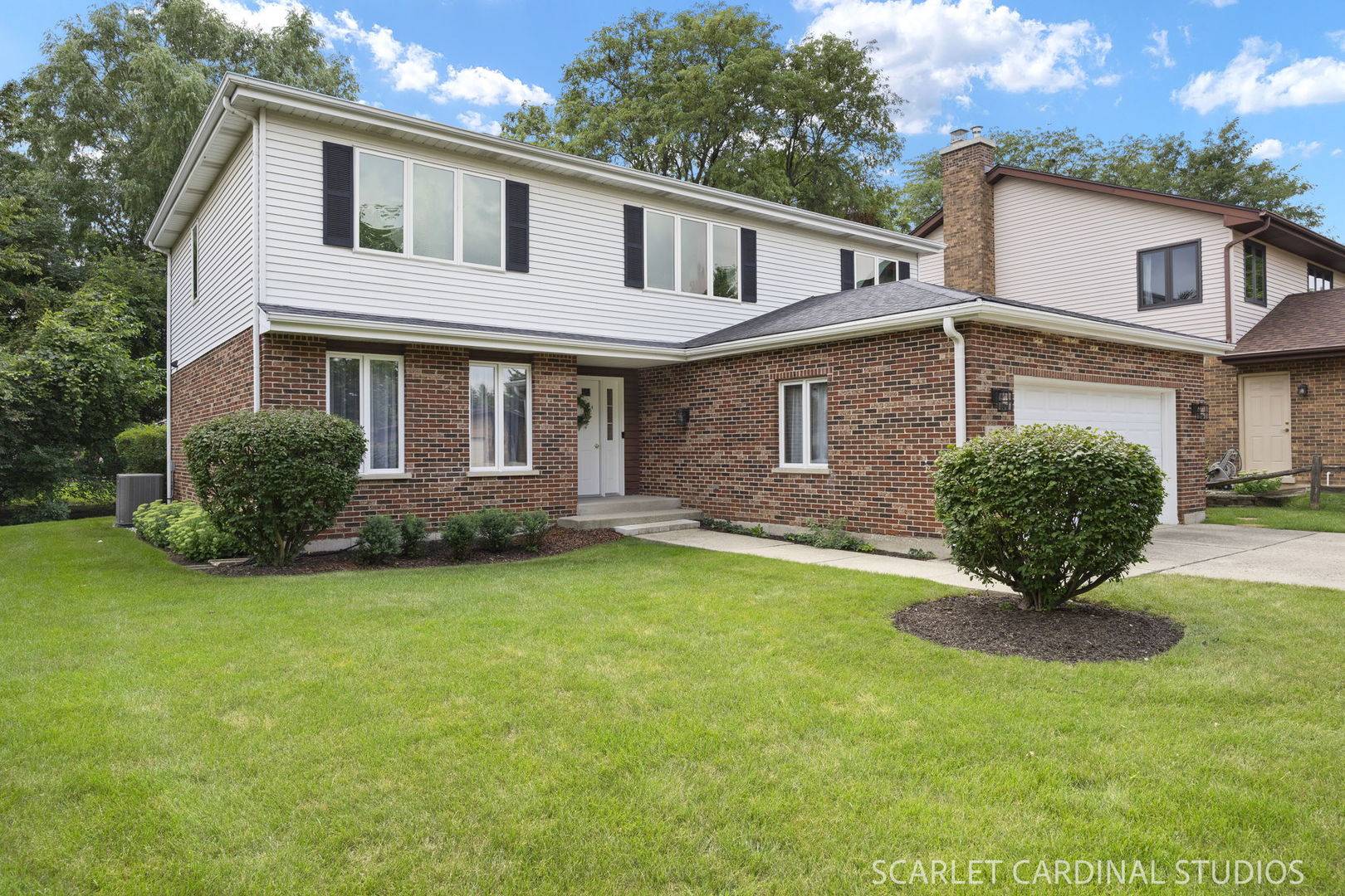 519 Calduto CIR, Villa Park, IL 60181
