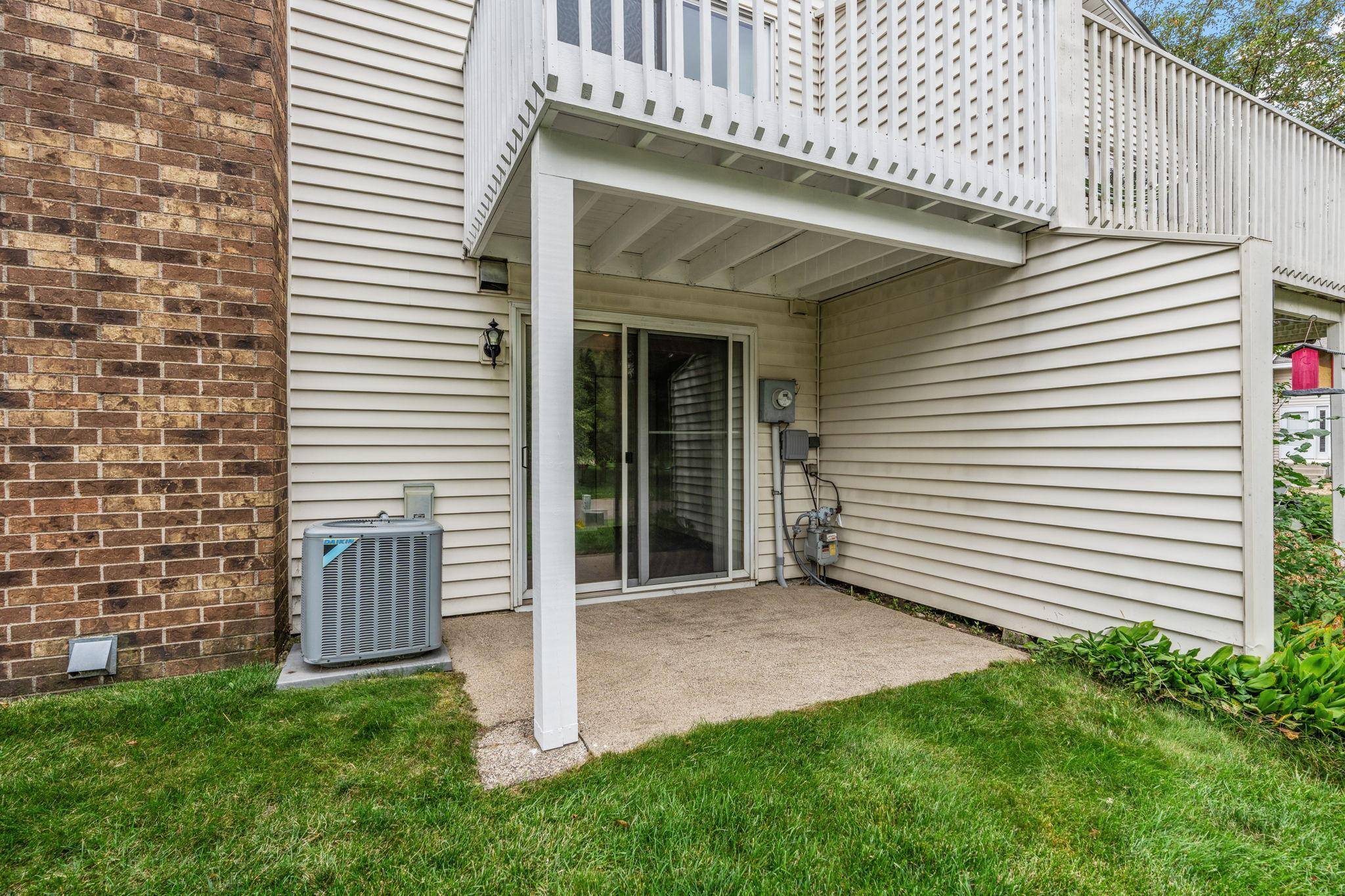 1415 W 140th ST, Burnsville, MN 55337