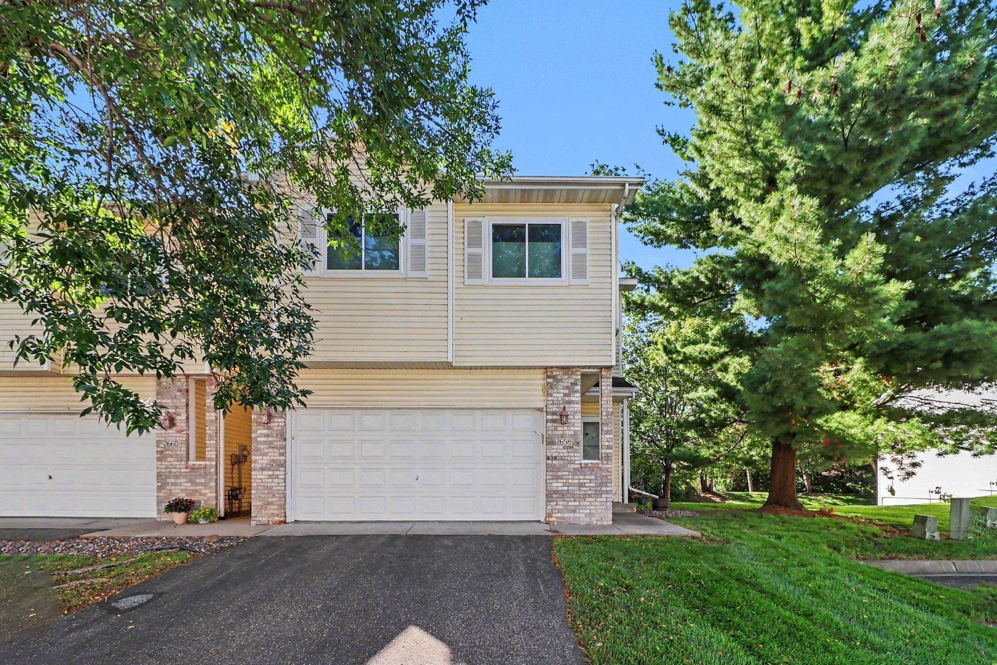 2658 Cutters Grove CIR, Anoka, MN 55303