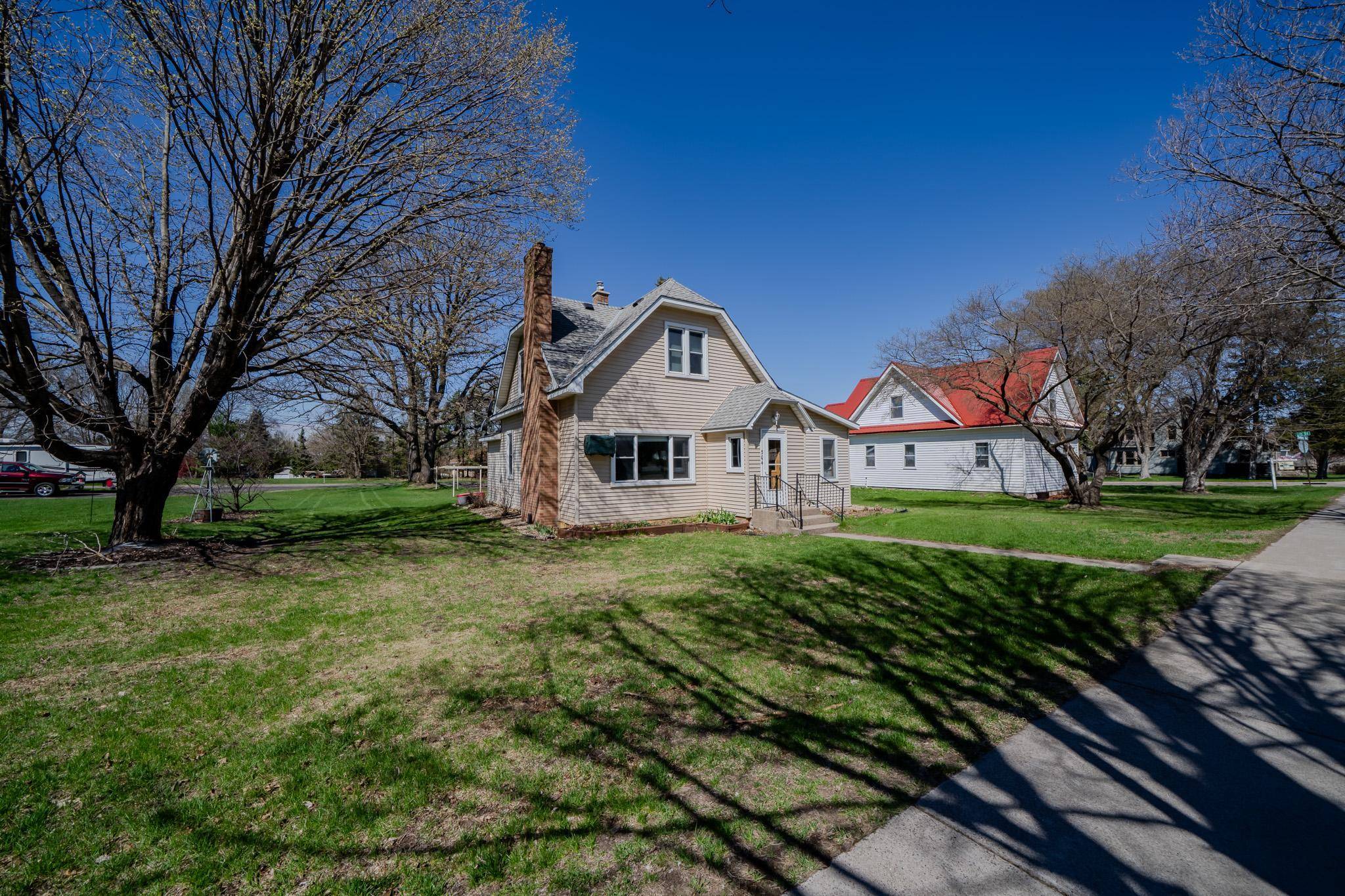 504 Degraff AVE, Swanville, MN 56382