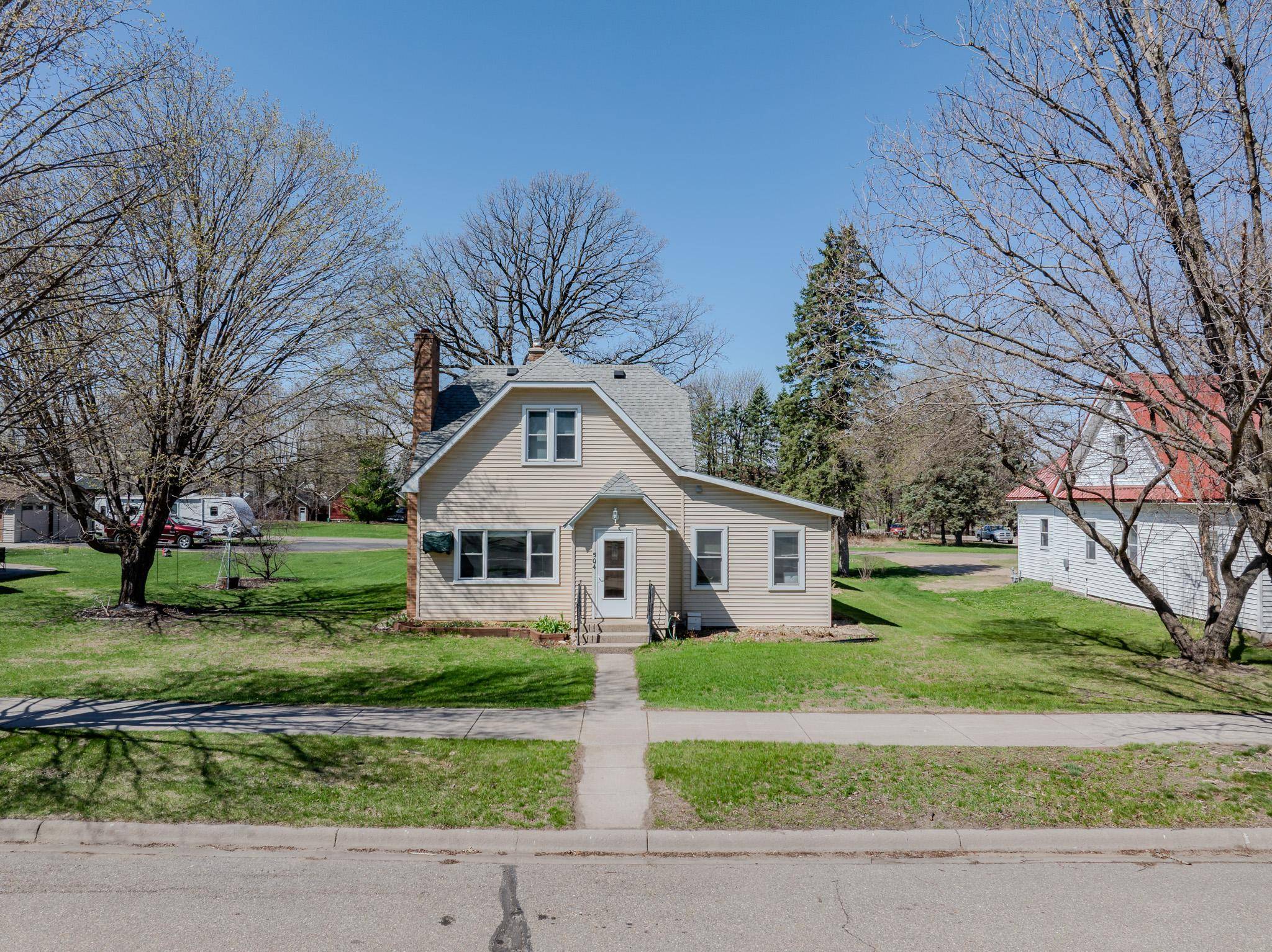 504 Degraff AVE, Swanville, MN 56382