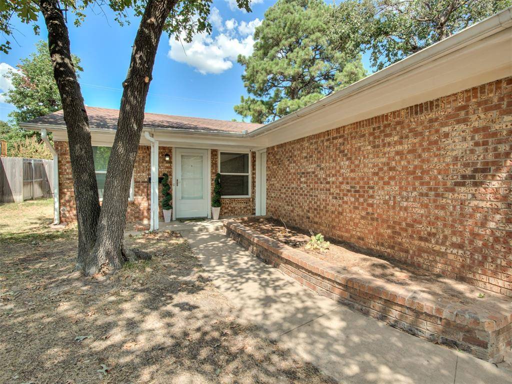 7245 NW 21st ST, Bethany, OK 73008