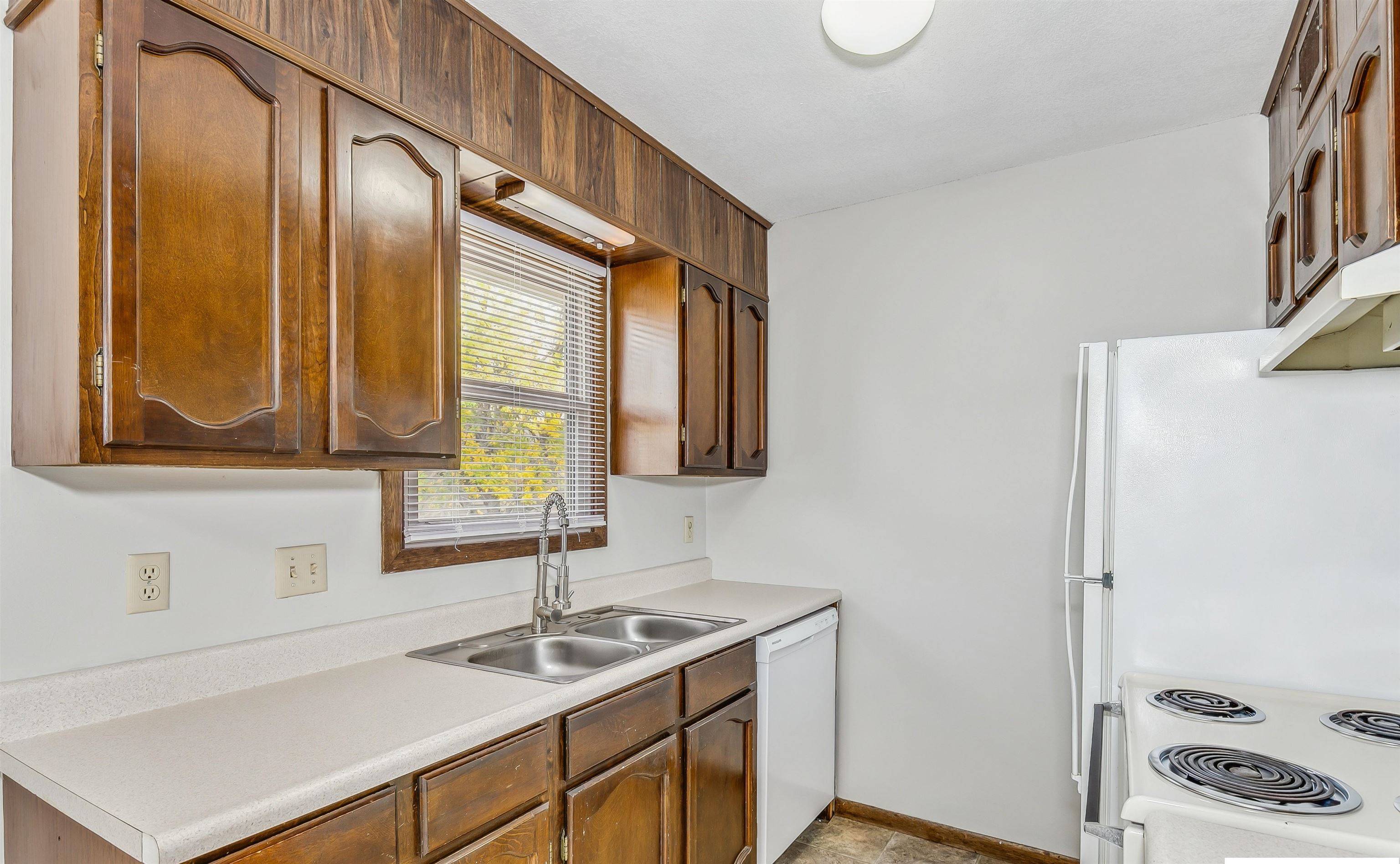 6804 W Par Lane, Wichita, KS 67212