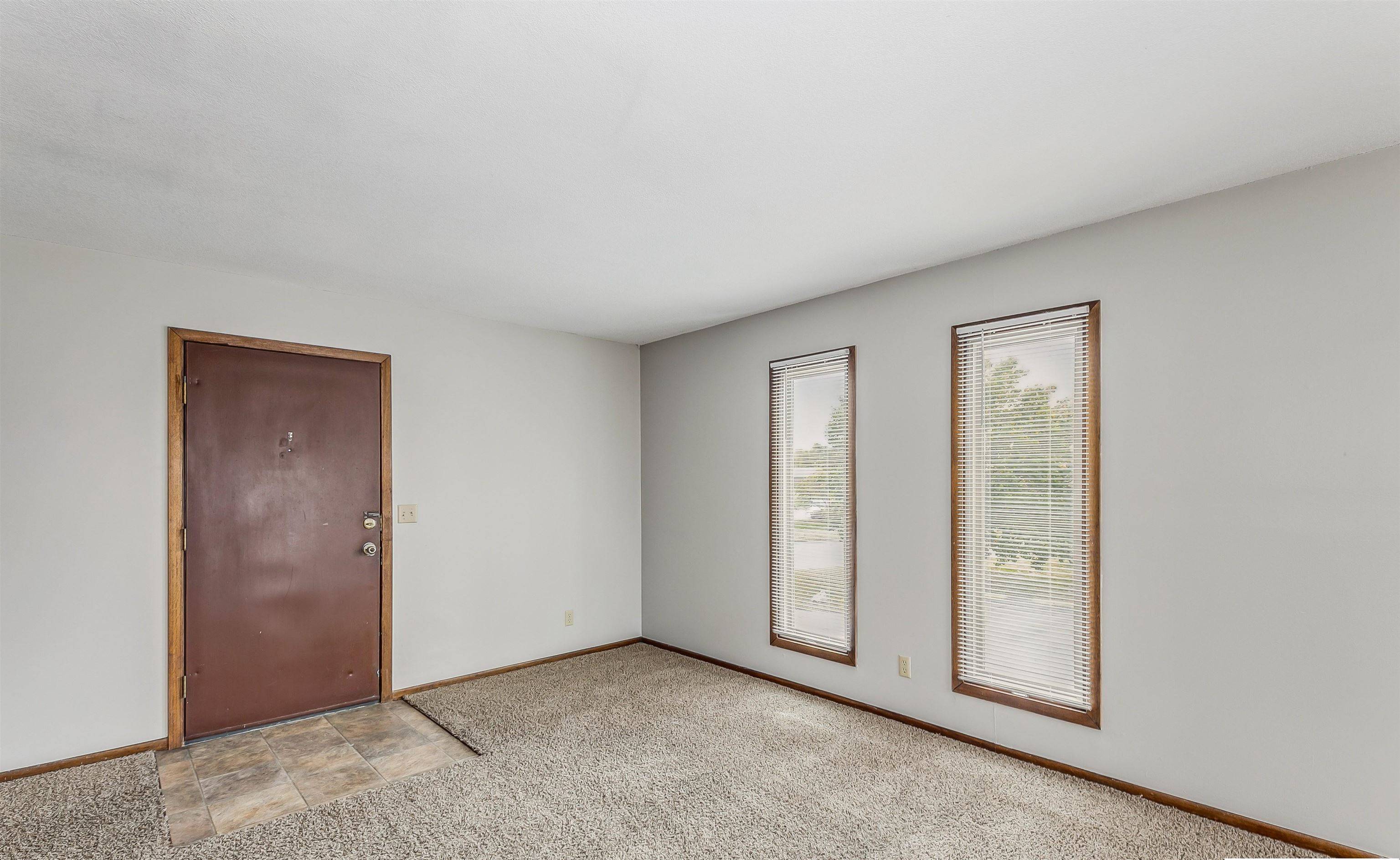 6804 W Par Lane, Wichita, KS 67212