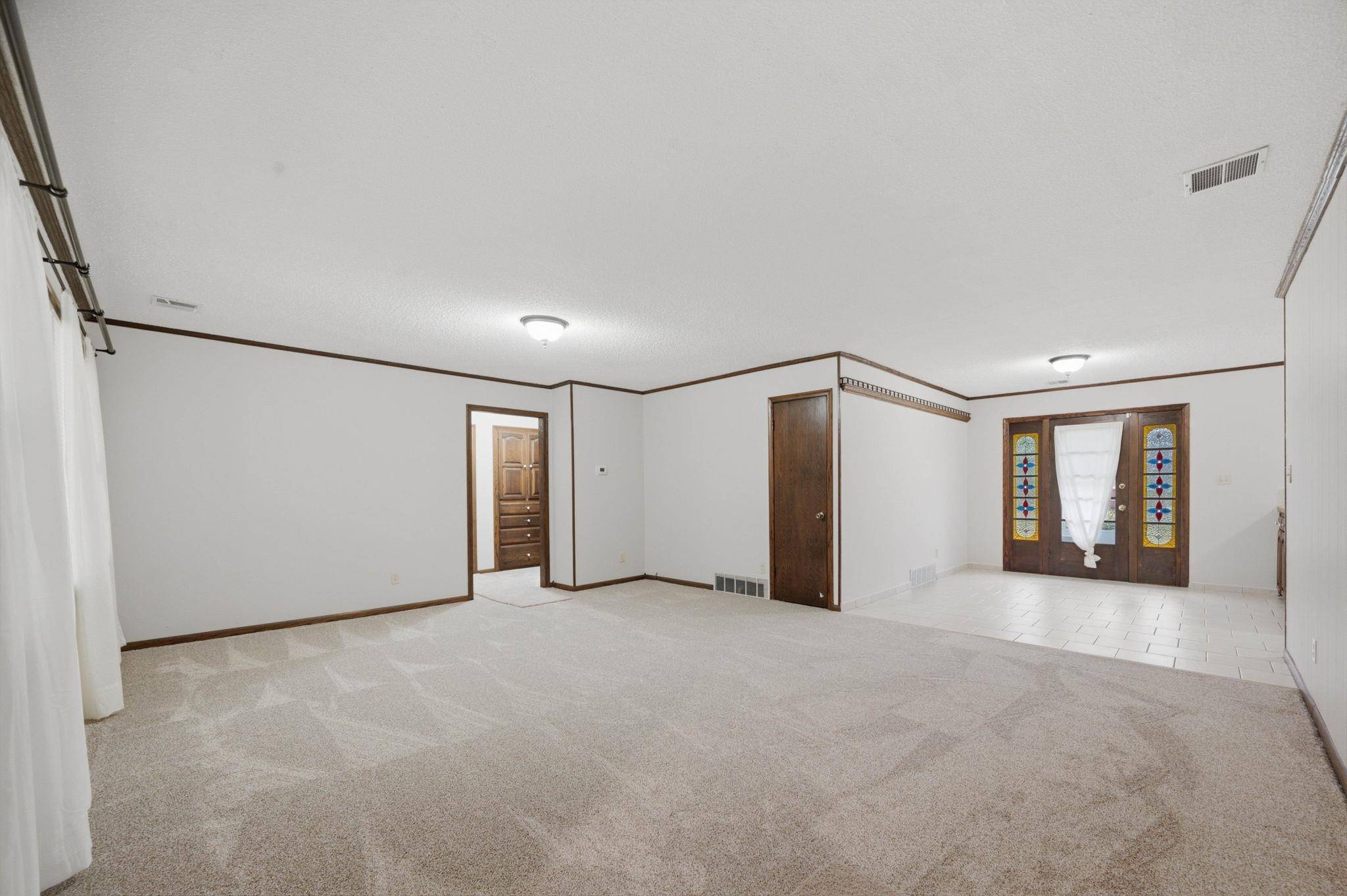 7826 W Quail Ln, Wichita, KS 67212
