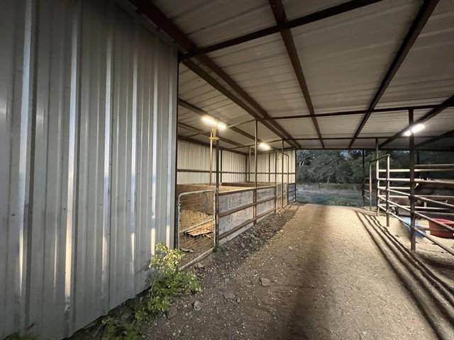 4629 Fm-2984, Luling, TX 78648