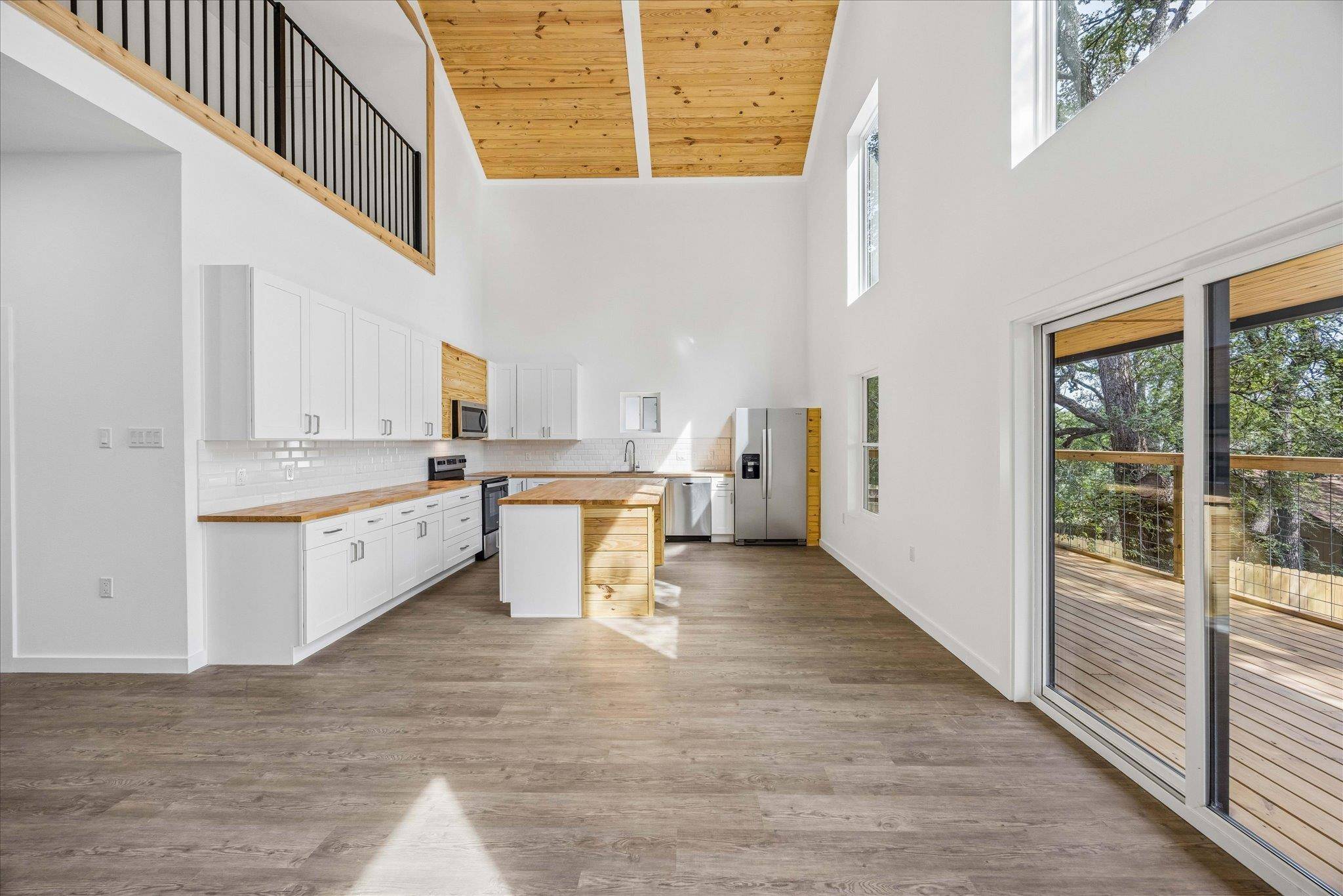 34 Pleasant Valley DR, Wimberley, TX 78676