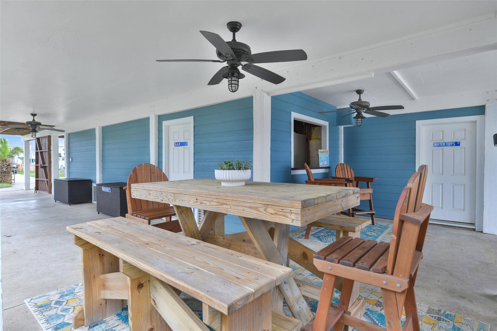 16619 Jamaica Cove RD, Jamaica Beach, TX 77554