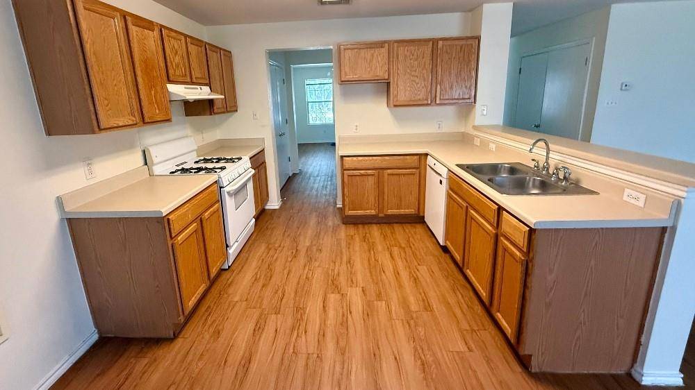 940 Goldenrod ST, Kyle, TX 78640